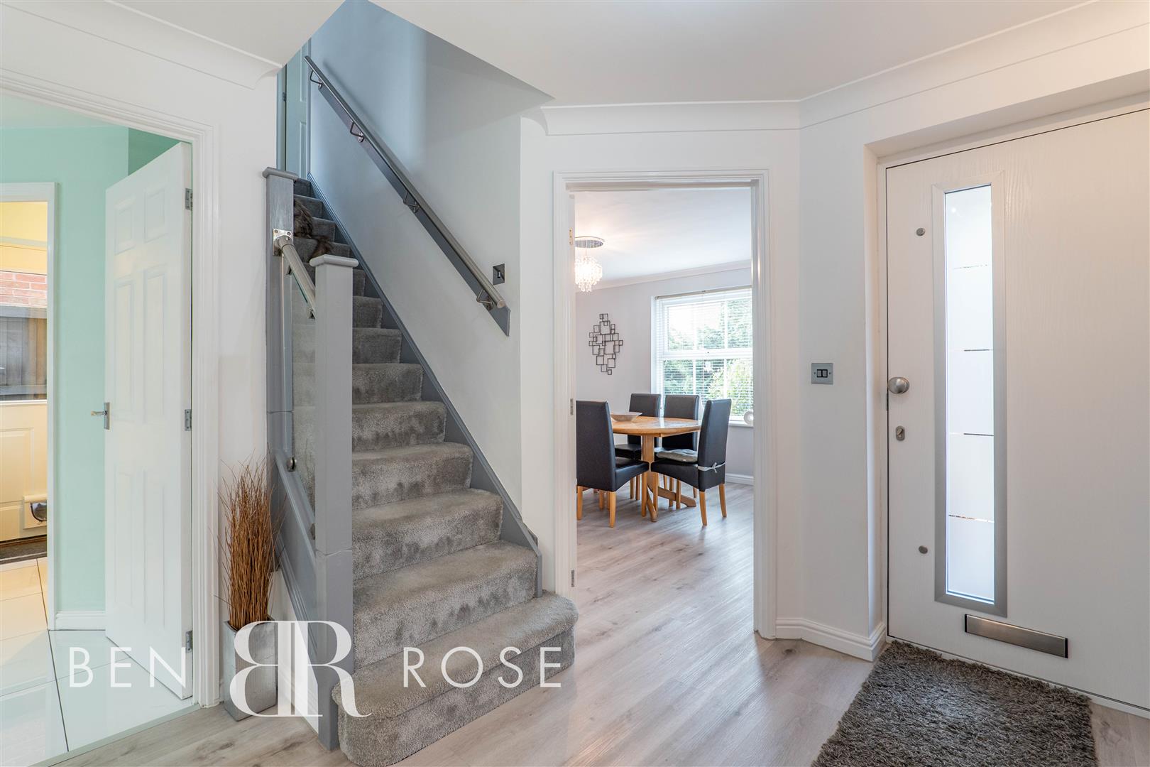 4 bed property in Parish Gardens, Leyland